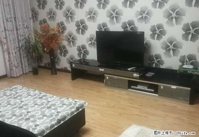 高新一路宏运佳苑精装两室家具家电全齐,108平,拎包入住。 - 房屋出租 - 房屋租售 - 宝鸡分类信息 - 宝鸡28生活网 baoji.28life.com