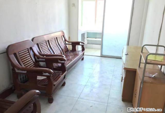 实拍图,汉中路银座附近装修带双气全套家具洗衣机单元房出租 - 房屋出租 - 房屋租售 - 宝鸡分类信息 - 宝鸡28生活网 baoji.28life.com