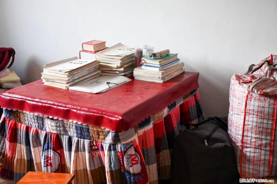 全网追的“扁担女孩”,找了一份暑假工,时薪12元 - 宝鸡生活资讯 - 宝鸡28生活网 baoji.28life.com