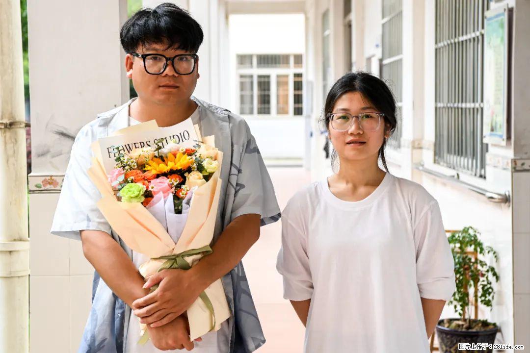 全网追的“扁担女孩”,找了一份暑假工,时薪12元 - 宝鸡生活资讯 - 宝鸡28生活网 baoji.28life.com